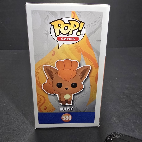 Funko Pop! Pokemon: Vulpix #580 Flocked - 2020 Summer Convention Exclusive - Picture 3 of 8